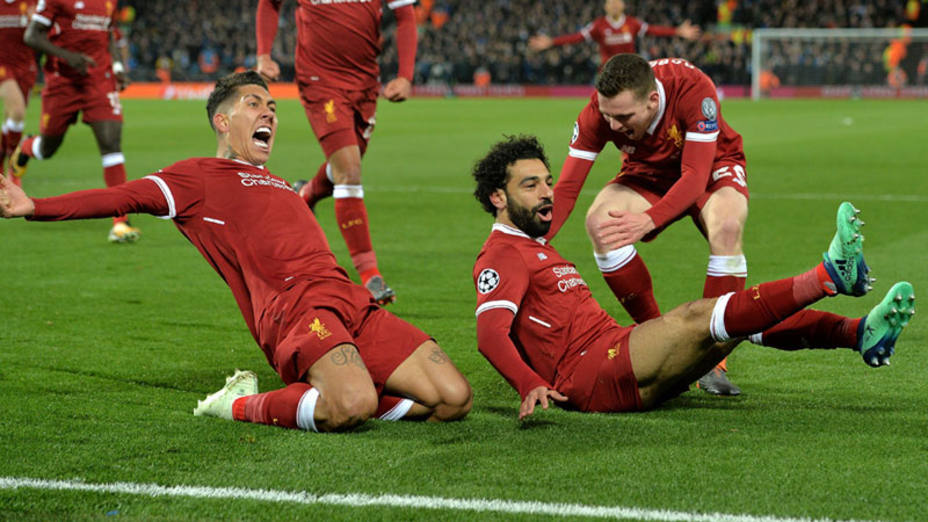 El Liverpool celebra el gol de Salah ante el Manchester City. EFE