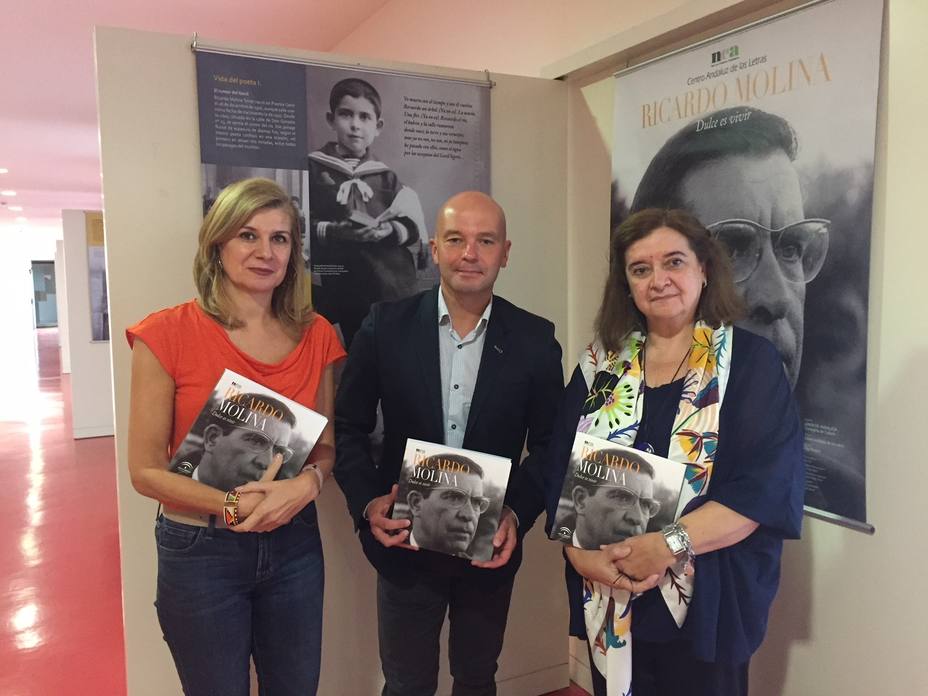 Una muestra en la biblioteca Infanta Elena rinde homenaje al poeta cordobés Ricardo Molina