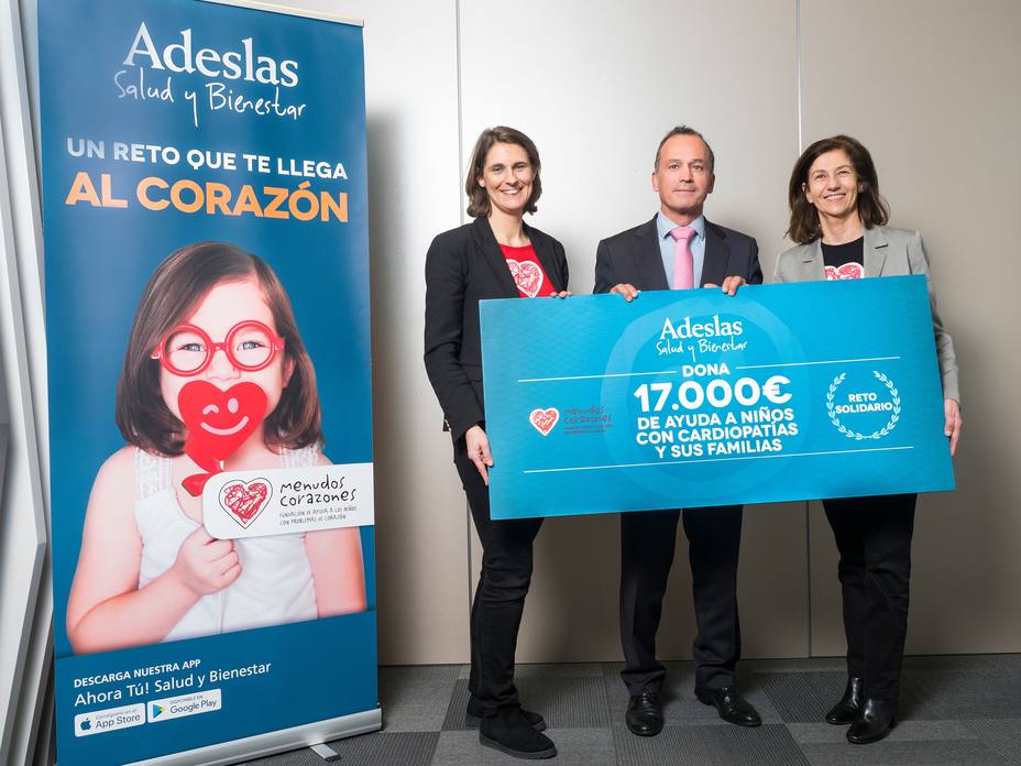 La Fundación Menudos Corazones recibe 17.000 euros de SegurCaixa Adeslas para programas sociales