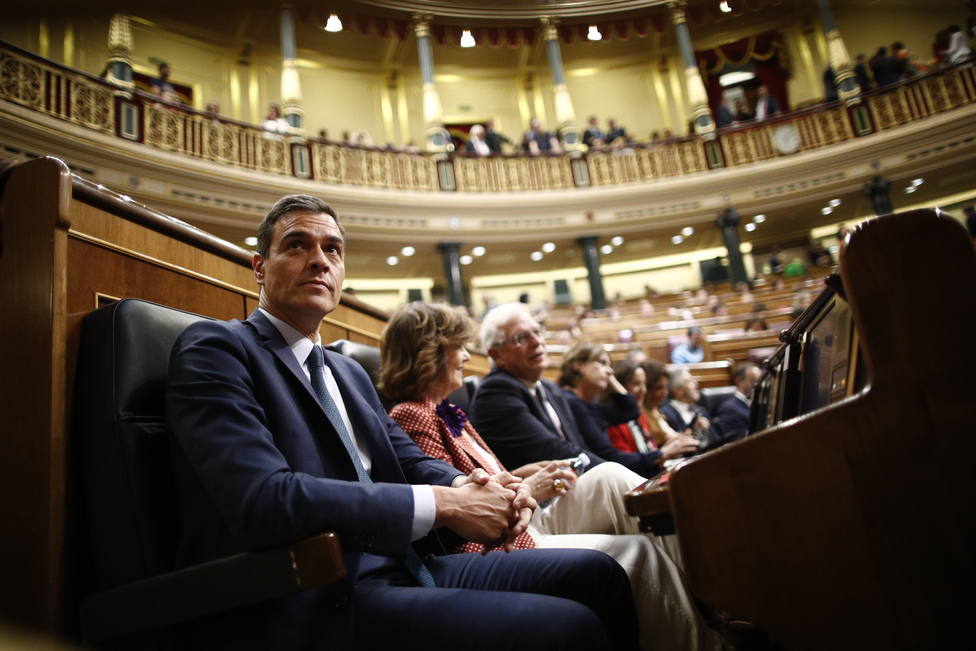 Sánchez se enfrenta mañana a su primer Pleno de control en el Congreso tras el fracaso de las negociaciones con Podemos