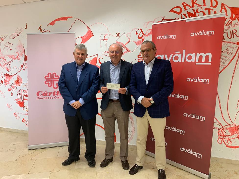 Cáritas recibe 20.000 euros de Aválam para ayudar ante la DANA