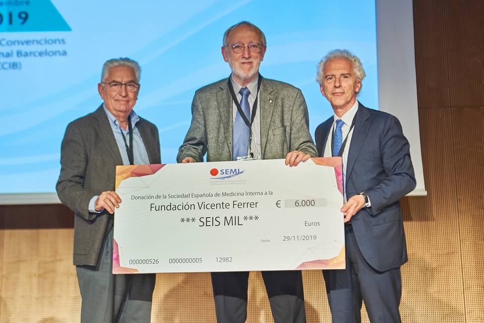 La Sociedad Española de Medicina Interna dona 6.000 euros a la Fundación Vicente Ferrer