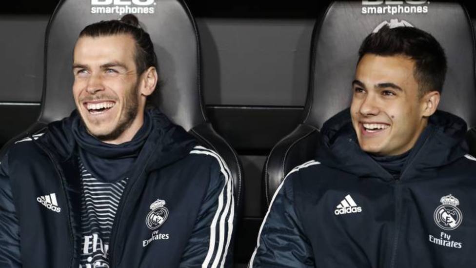 Bale y Reguilón, cerca del Tottenham
