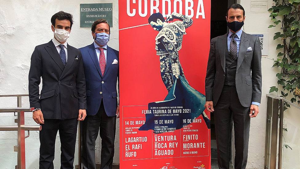 José María Garzón y Finito de Córdoba en la presentación de los carteles de la feria de mayo de Córdoba