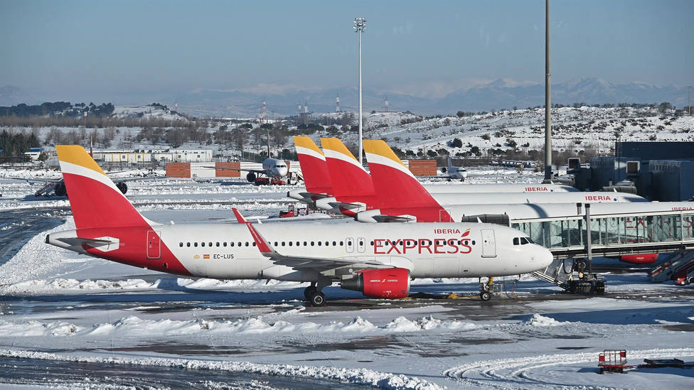 La compañía Iberia Express cancela 2 vuelos y retrasa 7 en el séptimo día de la huelga