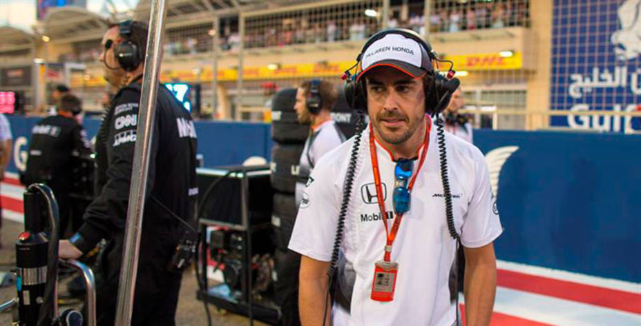 Fernando Alonso podrá volver a subirse al McLaren en el GP de China. EFE.