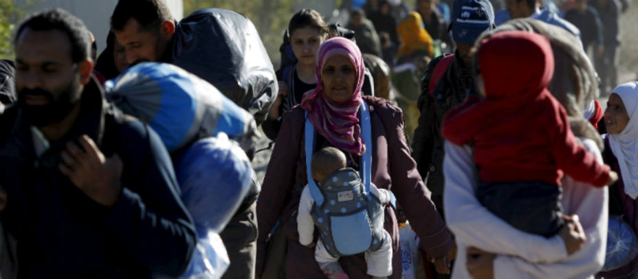 Refugiados en la frontera de Macedonia con Grecia - Reuters