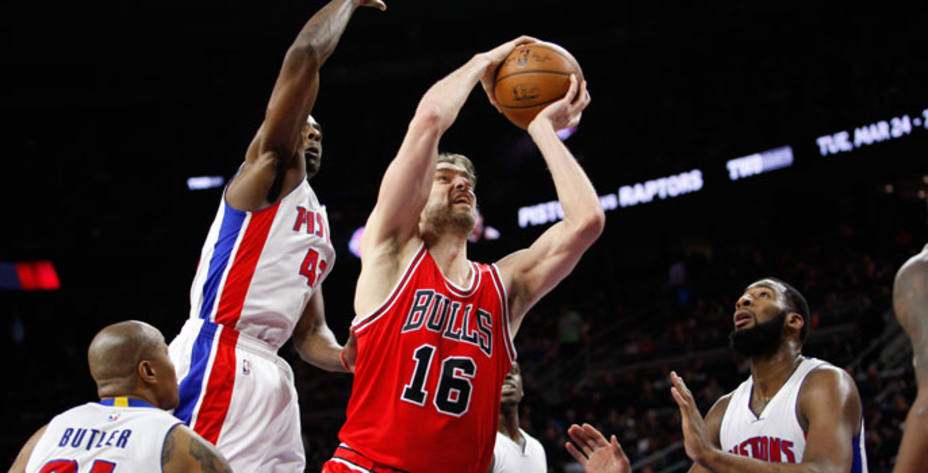 Pau Gasol firmó 27 puntos y 10 rebotes en una nueva derrota de los Bulls. Reuters.