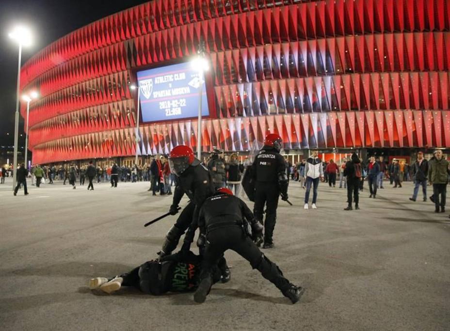 Nueve detenidos tras los enfrentamientos entre radicales de Athletic y Spartak