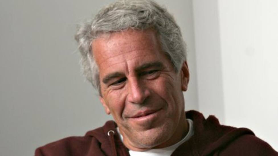 La autopsia confirma que el magnate Epstein murió ahorcado en prisión