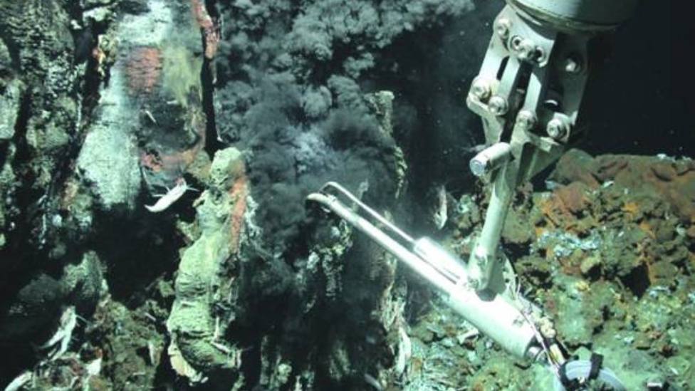 Prospección minera bajo mar canarias