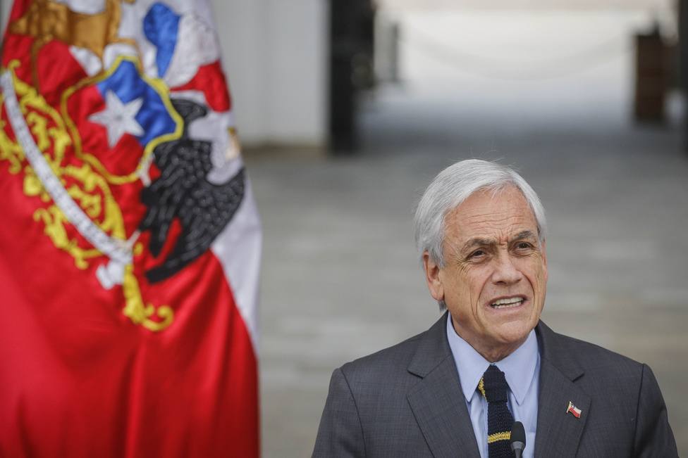 Piñera insiste en enviar al Congreso un polémico proyecto de ley sobre las FFAA