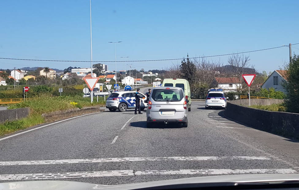 Control realizado por agentes en Ferrol - FOTO: Policía Local de Ferrol