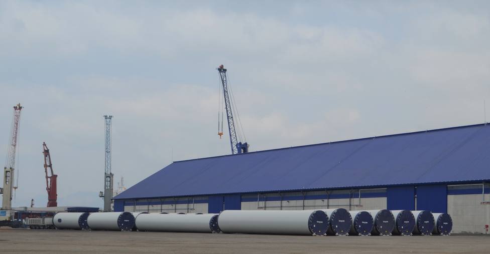 El puerto de Cartagena exporta las mayores palas de aerogeneradores que se fabrican en España