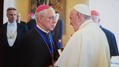El obispo de Tarazona, monseÃ±or Eusebio HernÃ¡ndez Sola, visita al Papa Francisco en junio de 2019.