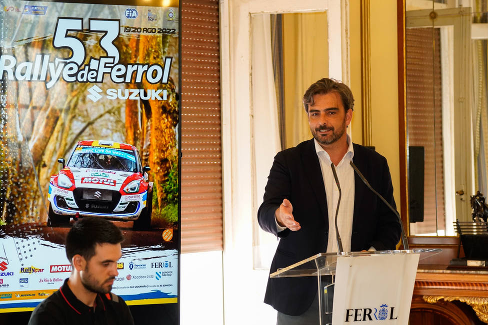 Diego Calvo pon en valor o compromiso da Xunta co fomento do deporte do motor mediante a colaboración en eventos como o rally de Ferrol