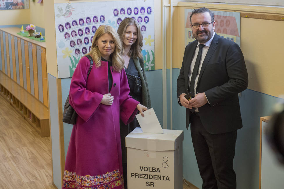 La abogada Zuzana Caputova se impone en la primera vuelta de las elecciones en Eslovaquia