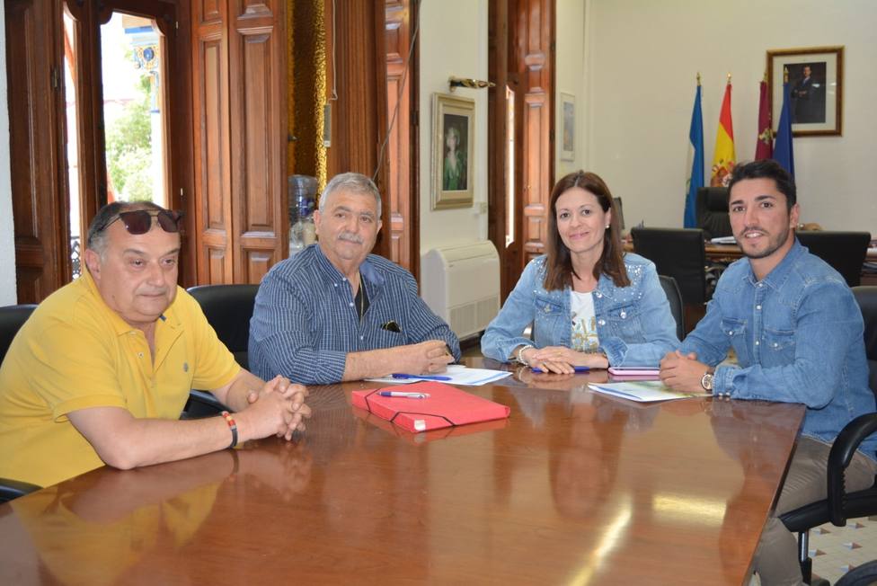 Ayuntamiento y Federación de Peñas firman convenio para el mantenimiento y renovación del Museo del Carnaval