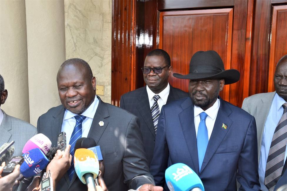 Kiir y Machar se comprometen a que haya gobierno de unidad en Sudán del Sur en noviembre