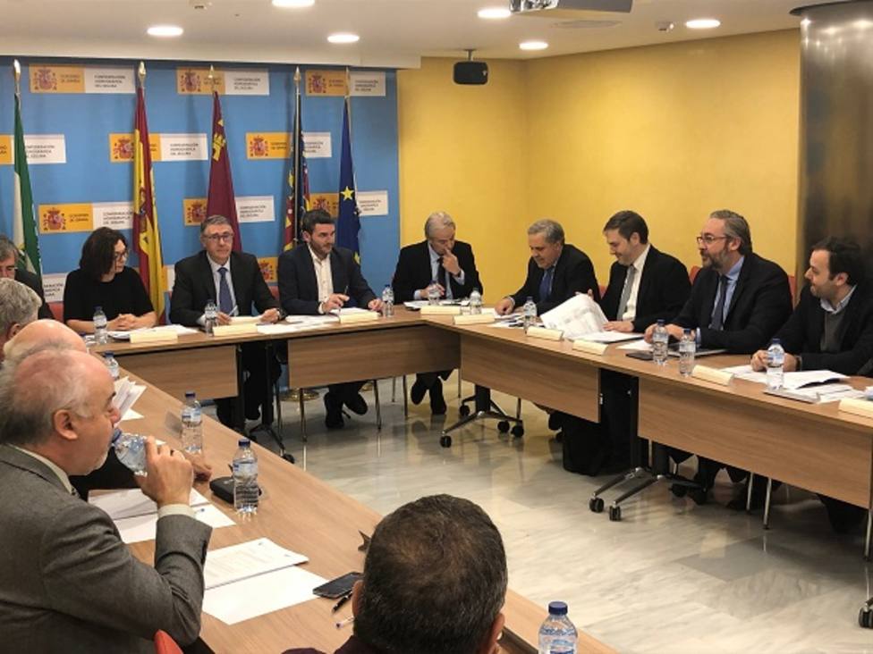 El Gobierno regional denuncia que el Plan Director de Castilla-La Mancha sentencia a muerte el trasvase