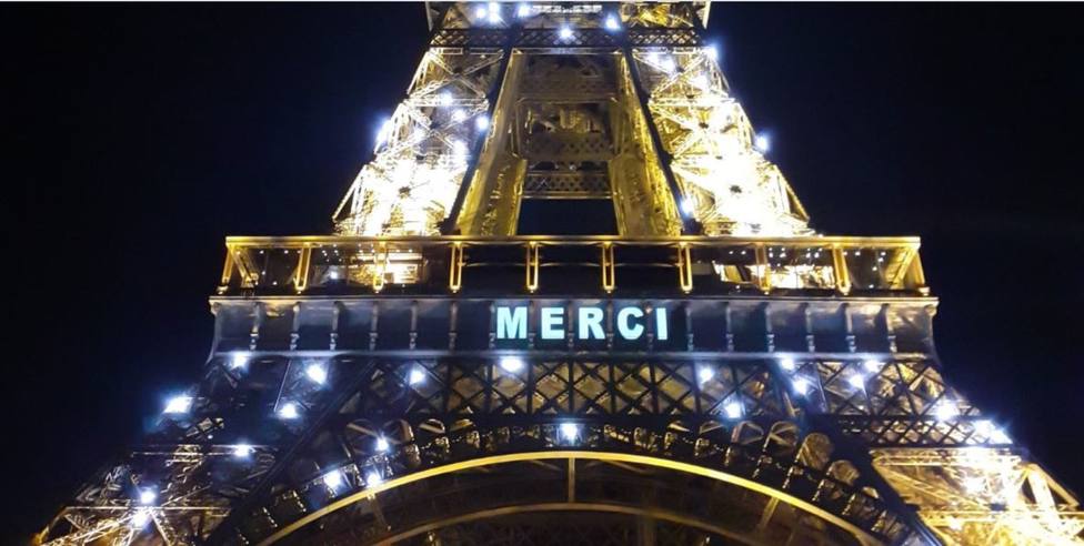 Un tramo original de la Torre Eiffel se subasta en París