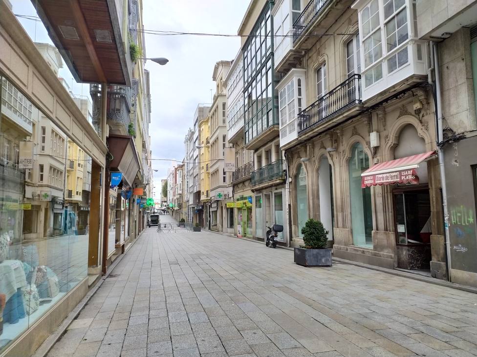 Comercios en la calle Real de Ferrol