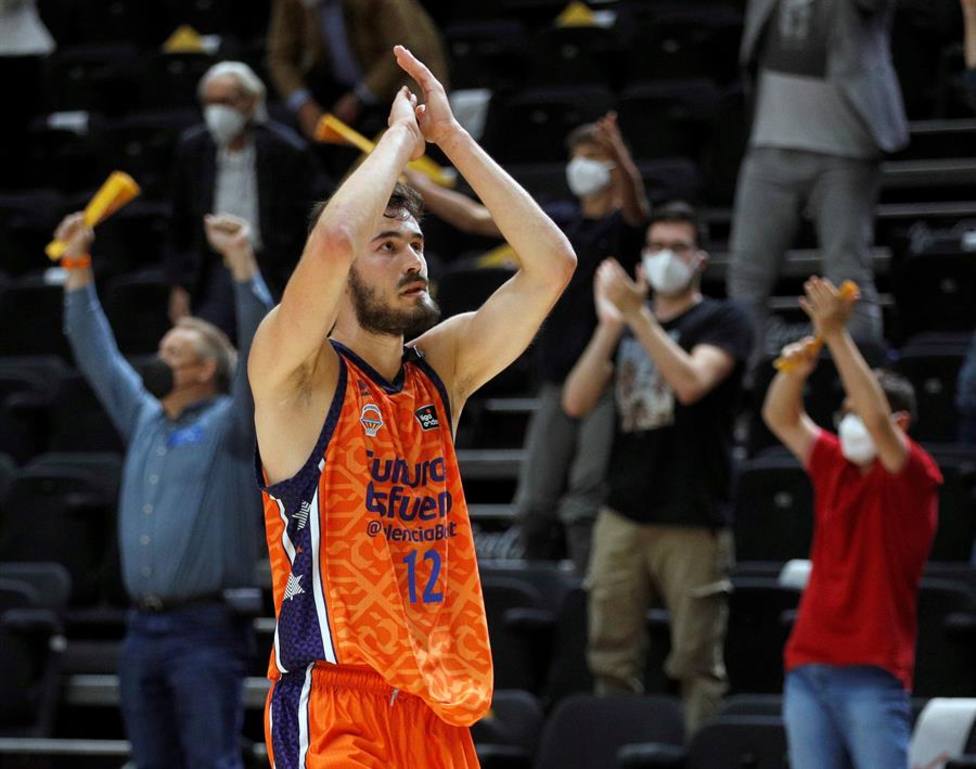 Valencia Basket retiene los derechos de Kalinic