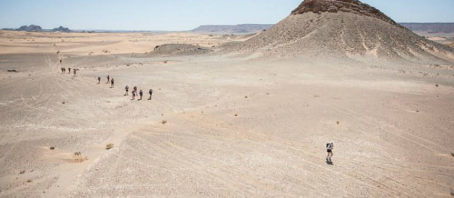La increíble historia del padre y el hijo que hicieron juntos el Maratón des Sables en el desierto.