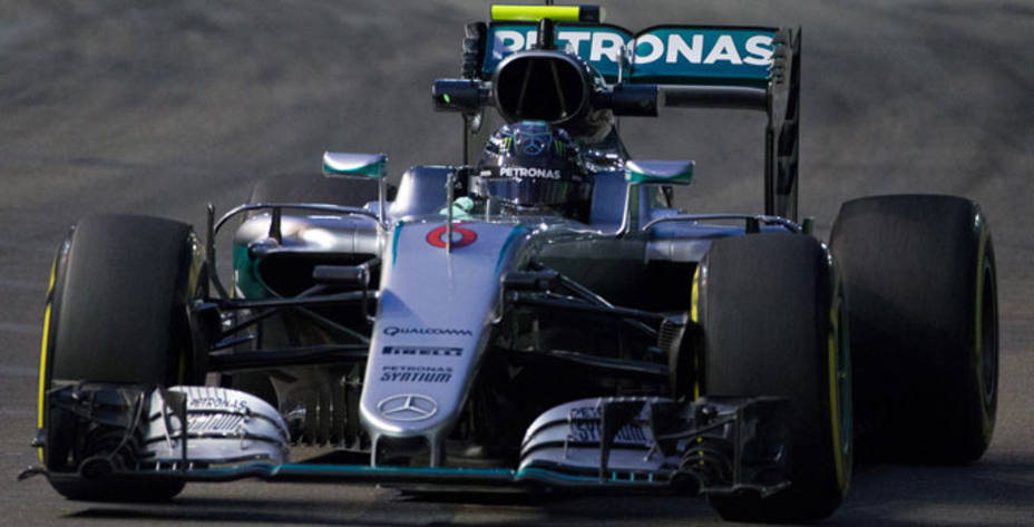 Rosberg domina en los primeros entrenamientos en Singapur (FOTO - Reuters)