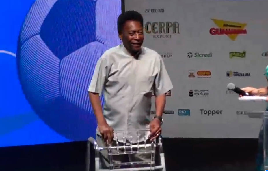Pelé, con andador, en la inauguración del Torneo Carioca 2018