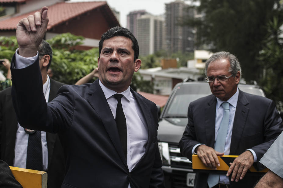 El juez Sergio Moro acepta invitación de Bolsonaro para Ministerio de Justicia