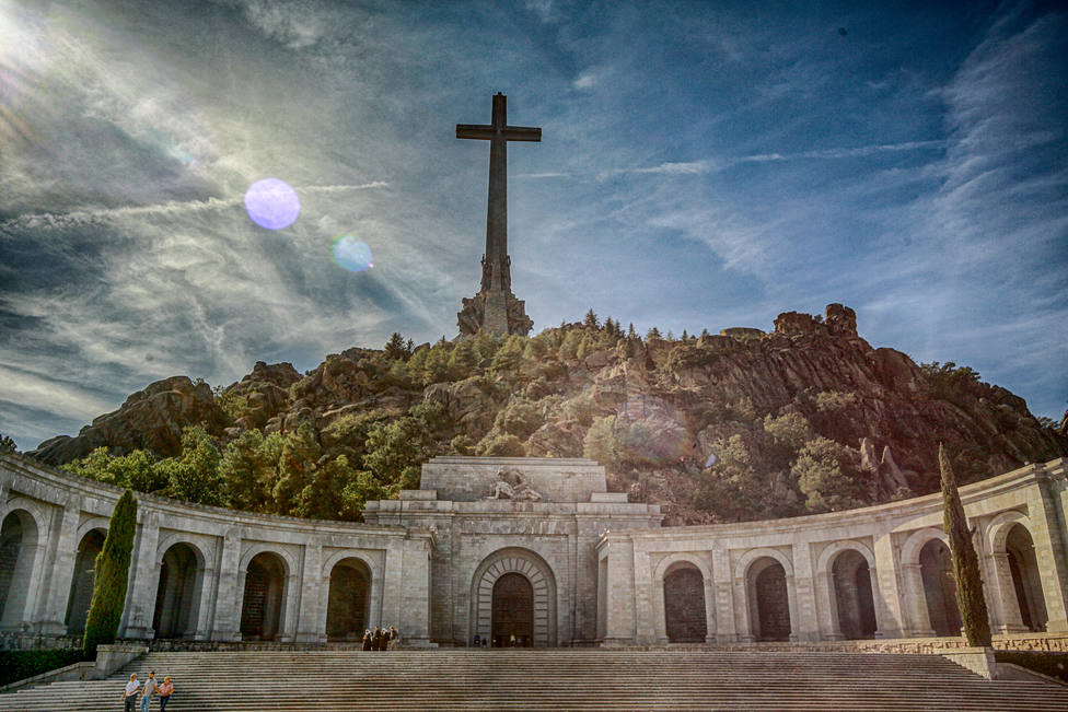 El prior del Valle de los Caídos no autoriza el acceso a la Abadía para la exhumación de los restos de Franco