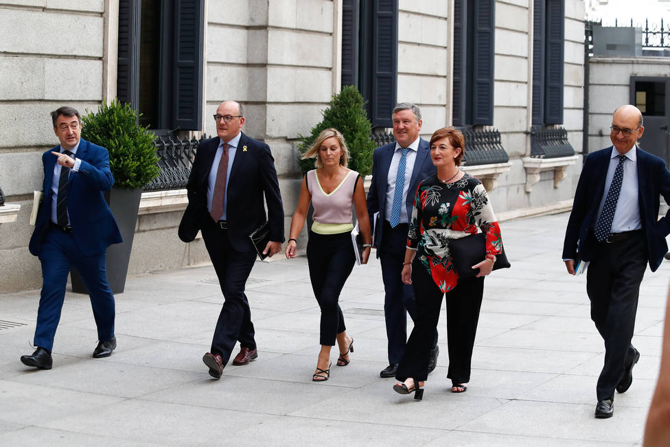Diputada del PNV reclama al futuro Gobierno relaciones bilaterales con Euskadi y Cataluña, y no subordinadas