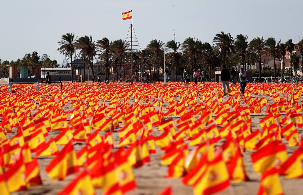 Arrancan las banderas por las víctimas de La Patacona de Valencia