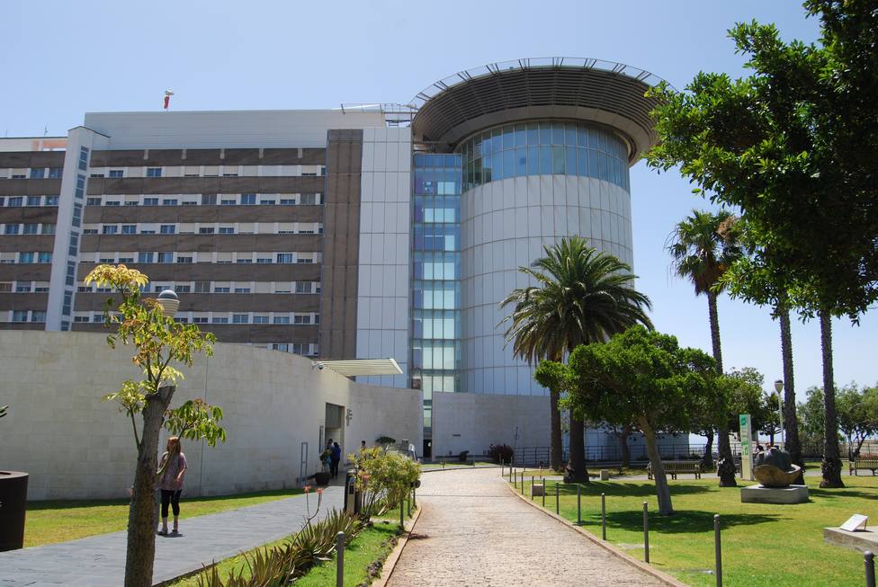ctv-zd3-fachada-hospital-universitario-de-canarias