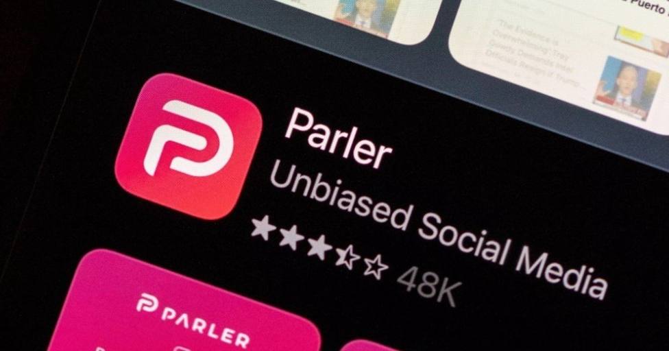 ¿Qué es Parler? La red social contra la que luchan Google, Apple y Amazon