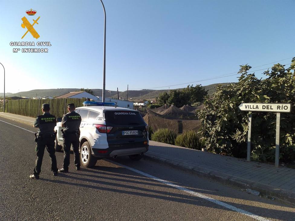 Seis detenidos, dos de ellos menores, acusados de robar en puntos limpios de Villa del Río y Montoro