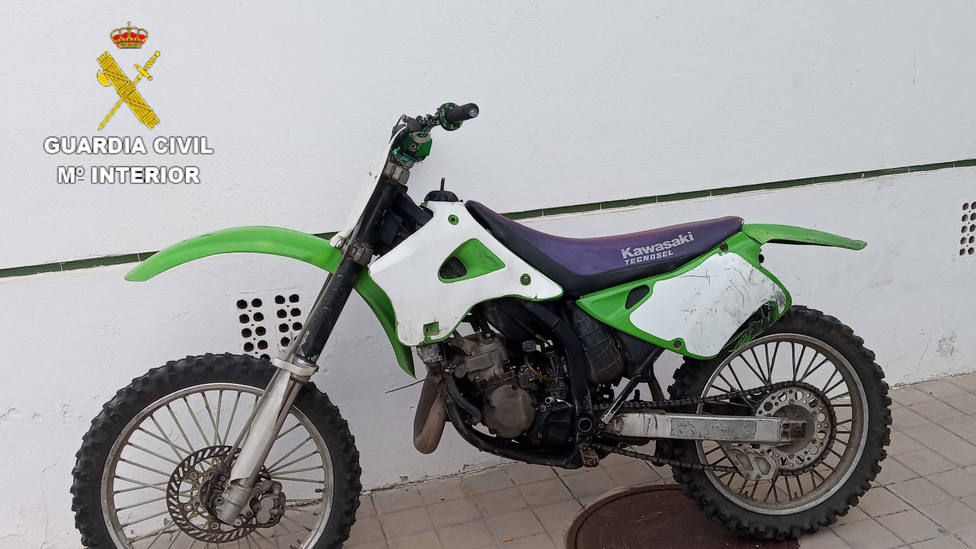 La Guardia Civil recupera dos motocicletas robadas de un garaje de Almuñécar