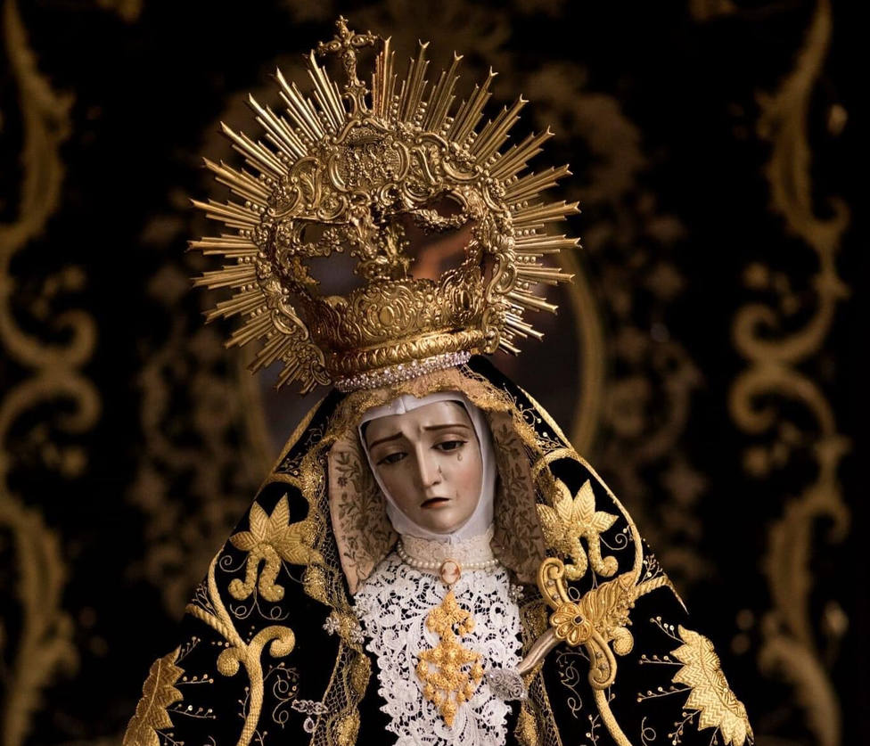 Roban en Sanlúcar la corona de la Soledad del Santo Entierro
