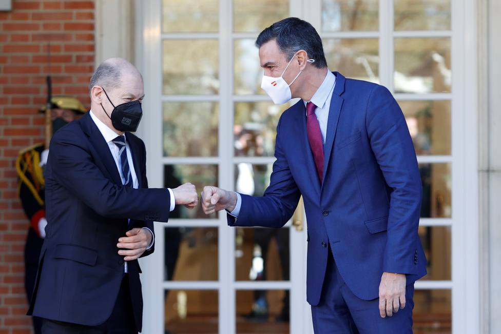 Sánchez recibe al canciller alemán, Olaf Scholz, para reforzar su sintonía ante el futuro de la Unión Europea