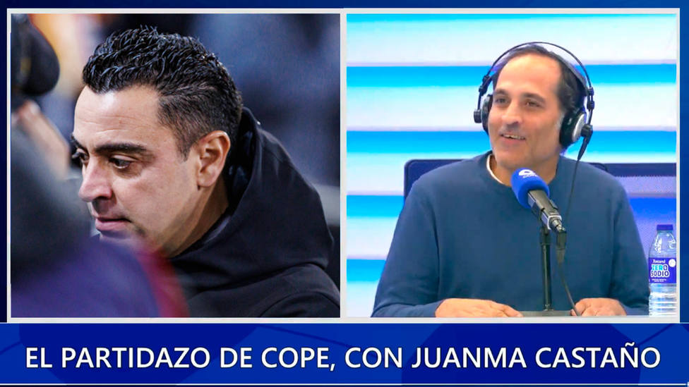 Xavi Hernández, entrenador del Barça; y David Sánchez, comentarista de El Partidazo de COPE