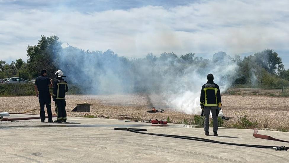 La Comunidad de Madrid refuerza la formación para mejorar la respuesta de los profesionales ante incendios por baterías de litio