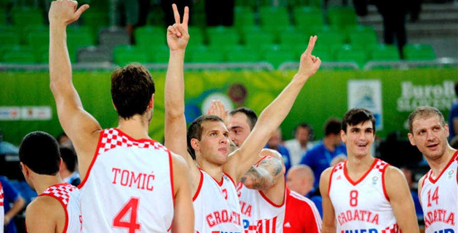 Croacia sufrió para imponerse a Filipinas en su debut mundialista. Foto: FIBA.