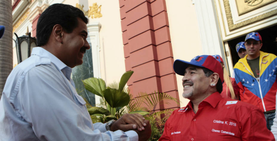 Diego Armando Maradona apoyó en el último día de campaña a Nicolás Maduro. REUTERS