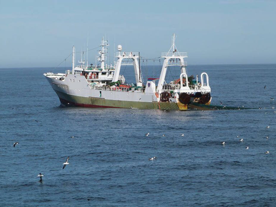 Argentina captura un pesquero español con 320 toneladas de pescado fresco