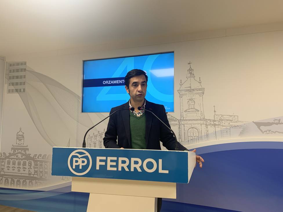 Rey Varela compareció en rueda de prensa en la sede ferrolana de los populares - FOTO: PP Ferrol