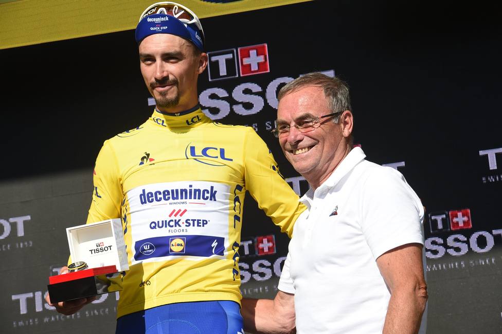 Alaphilippe wins time trial, leads tour in Yellow
