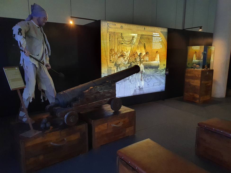La exposición reúne 130 objetos relacionados con la piratería y la mitad de ellos son originales