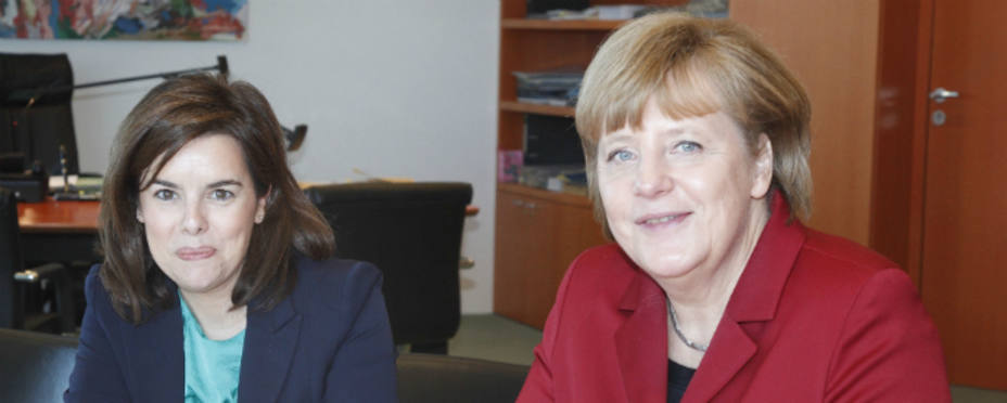 Sáenz de Santamaría y Angela Merkel durante la reunión mantenida en Berlín. Foto: Gobierno Federal alemán