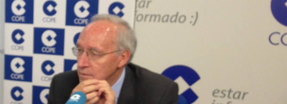 Pizarro durante la entrevista en los estudios centrales de la Cadena COPE